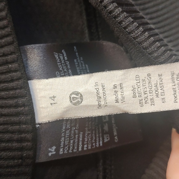 Lululemon Brushed Softstreme Ribbed Zip Flared Pant 32.5 size 14 - Picture 6 of 7